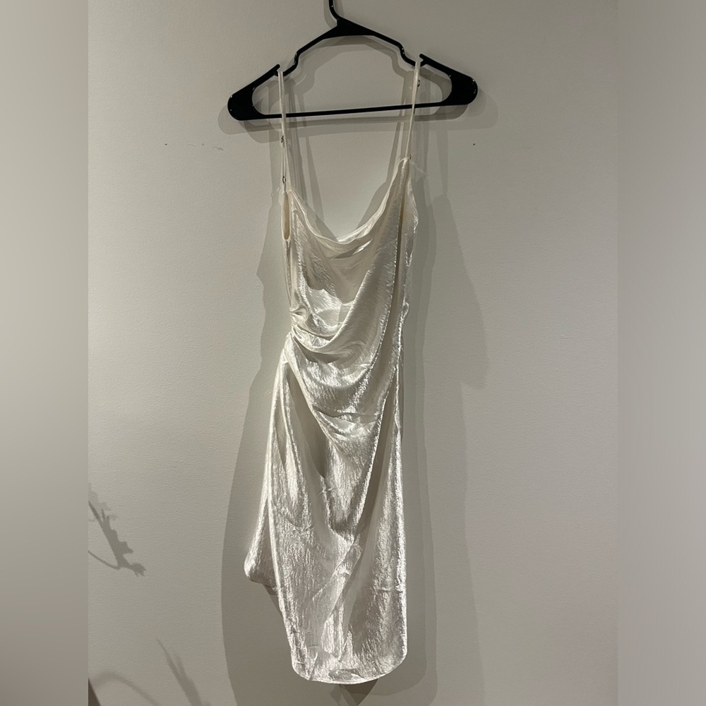 White Miss Circle Dress